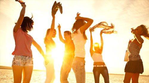 沙尔克主场大获全胜，呼风唤雨